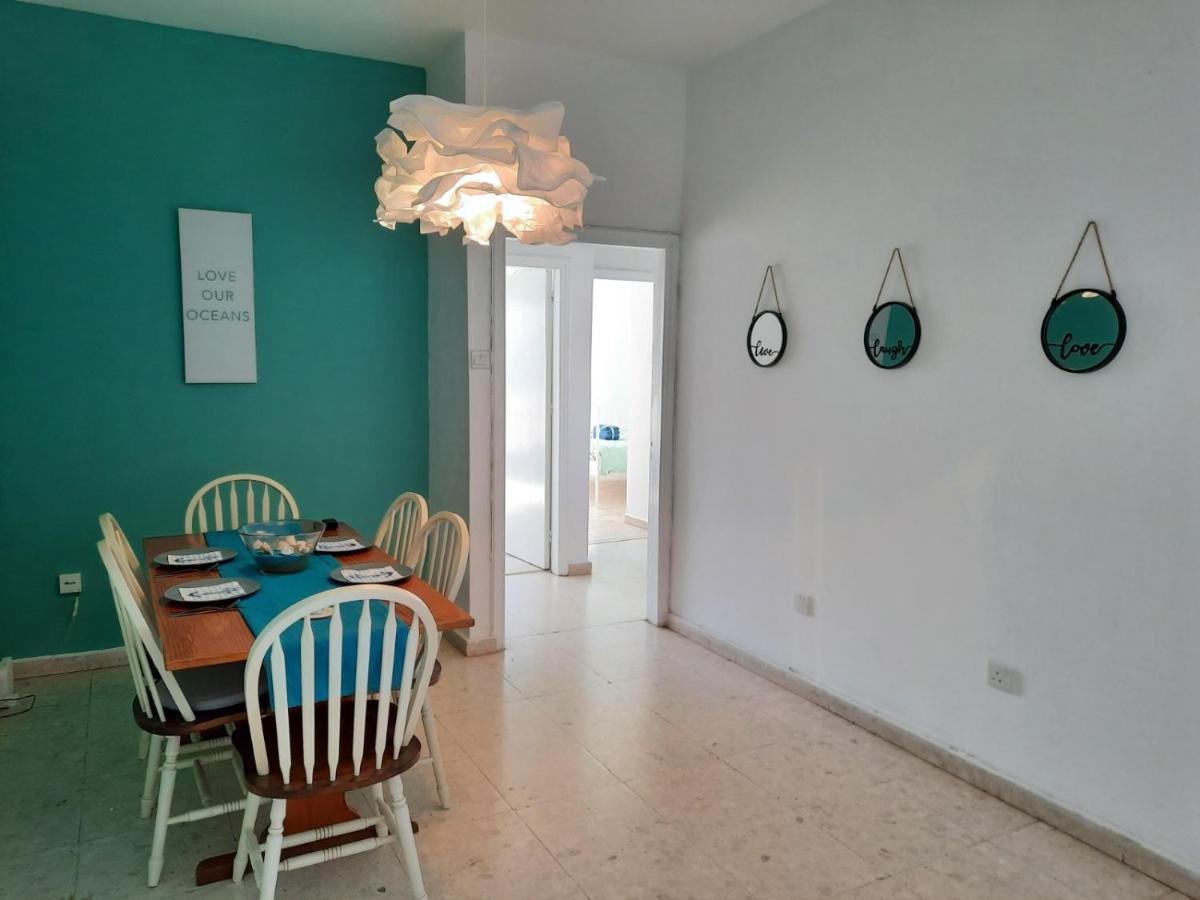 Sea-Esta Seaview Apartment, 200 Meters To The Beach Larnaca Luaran gambar