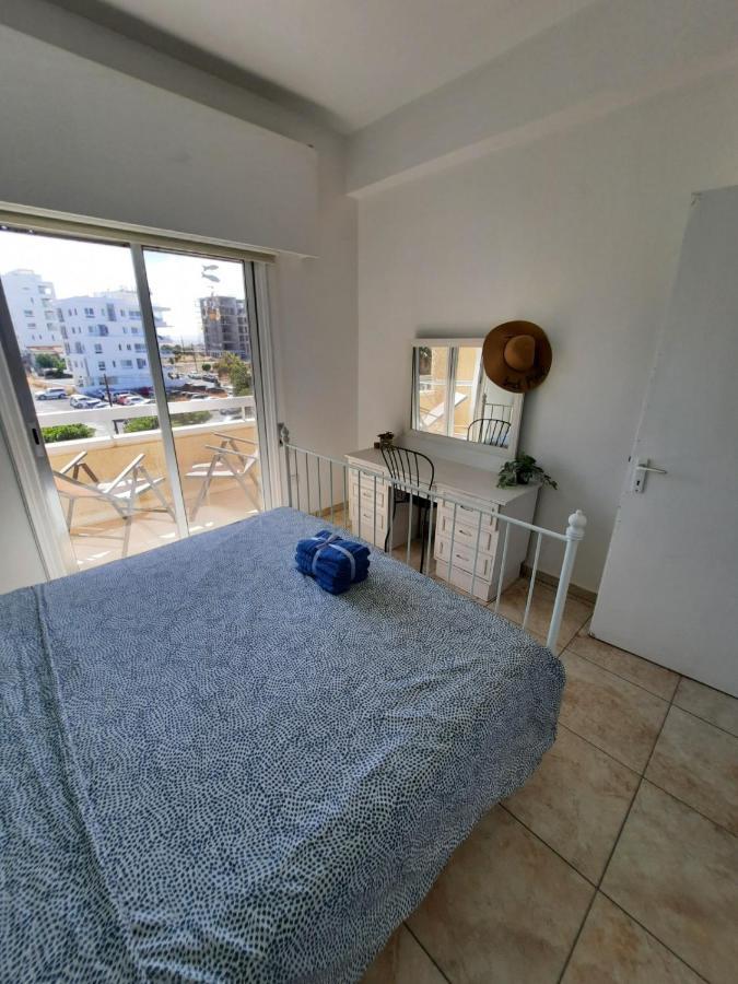 Sea-Esta Seaview Apartment, 200 Meters To The Beach Larnaca Luaran gambar