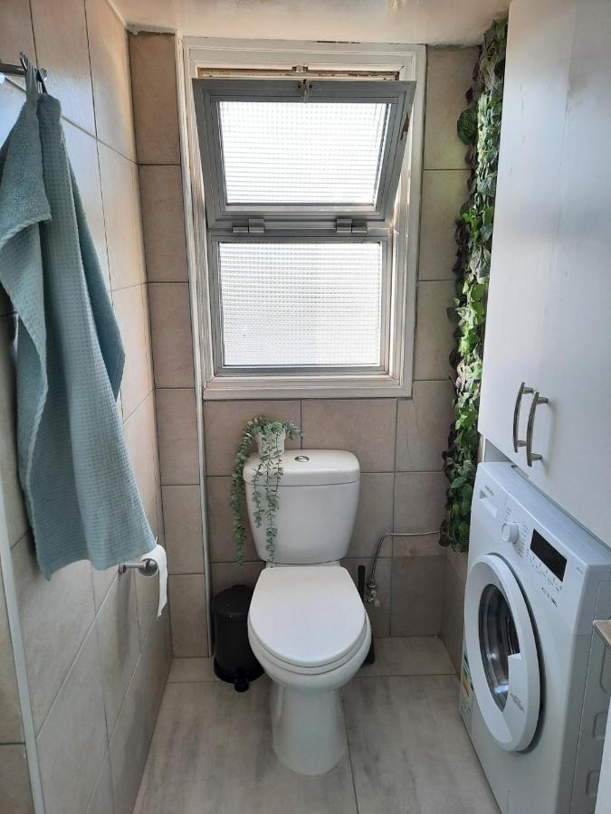 Sea-Esta Seaview Apartment, 200 Meters To The Beach Larnaca Luaran gambar