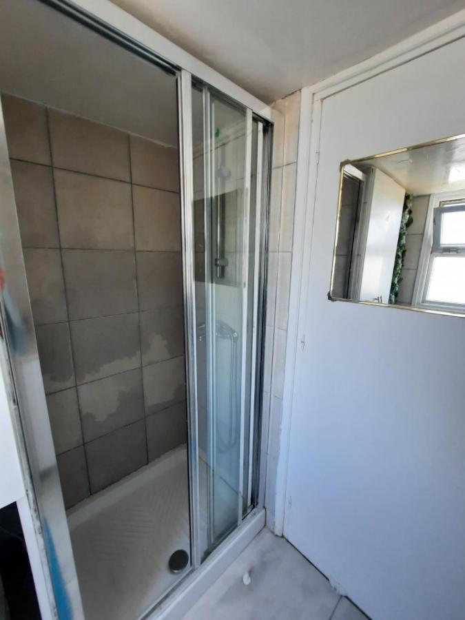 Sea-Esta Seaview Apartment, 200 Meters To The Beach Larnaca Luaran gambar