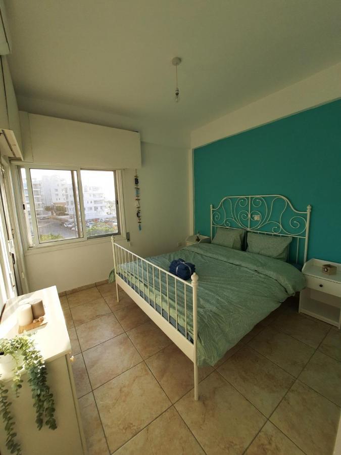 Sea-Esta Seaview Apartment, 200 Meters To The Beach Larnaca Luaran gambar